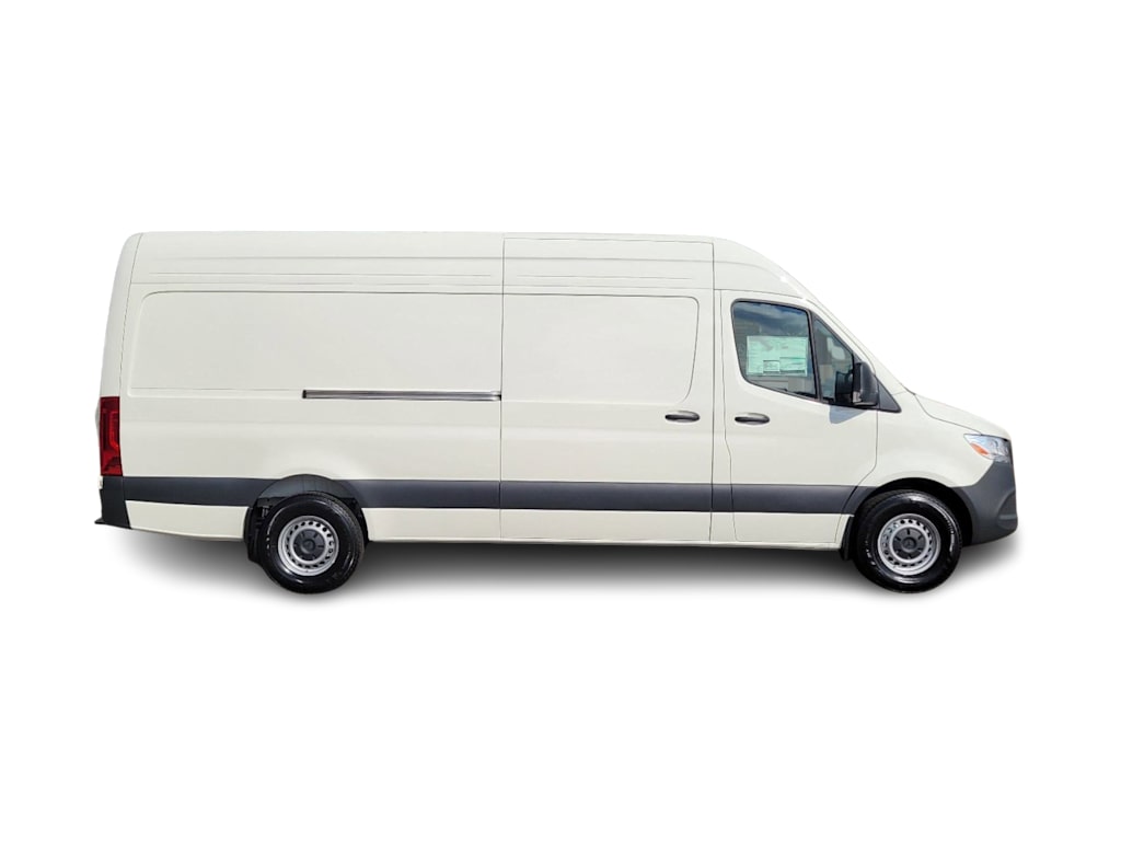 Thumbnail: 2025 Mercedes-Benz Sprinter - 25