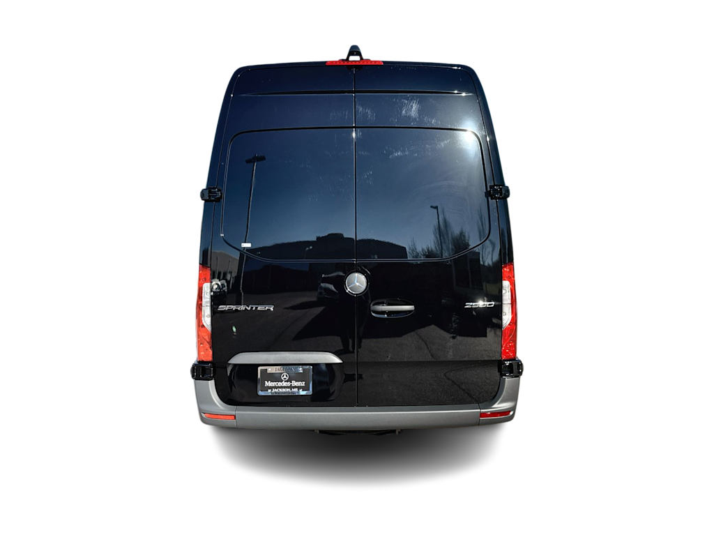 Thumbnail: 2026 Mercedes-Benz Sprinter - 3