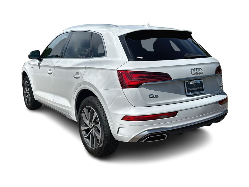 Thumbnail: 2023 Audi Q5 - 4