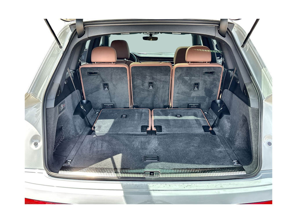 Thumbnail: 2025 Audi Q7 - 17