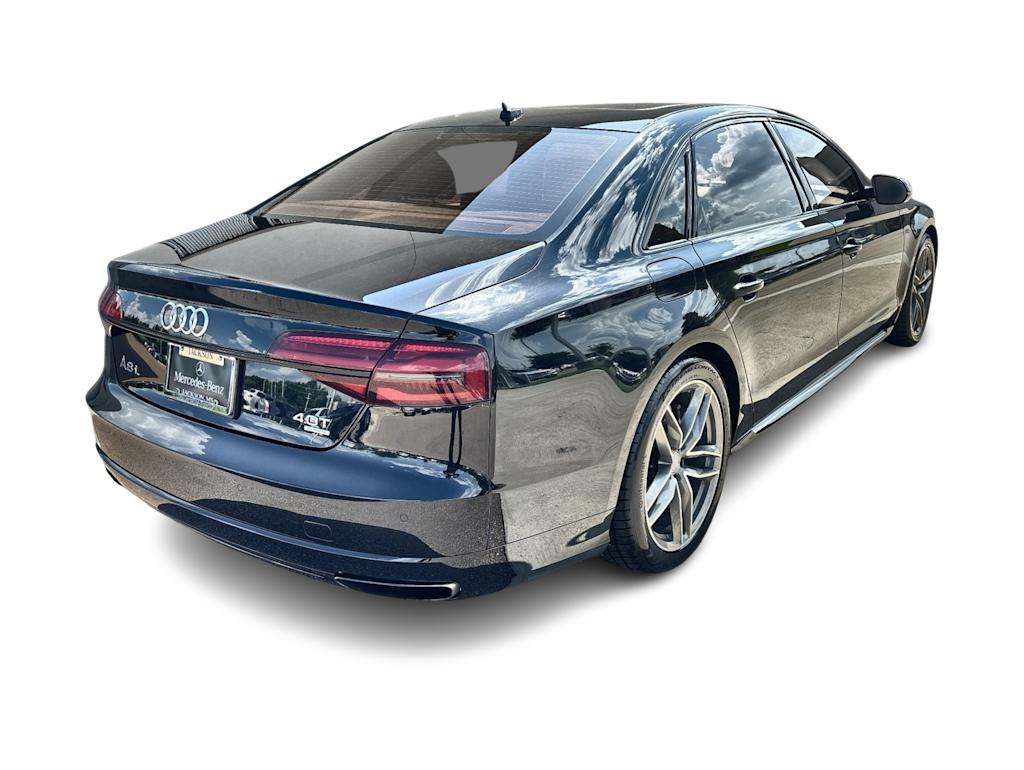 Thumbnail: 2017 Audi A8 - 22