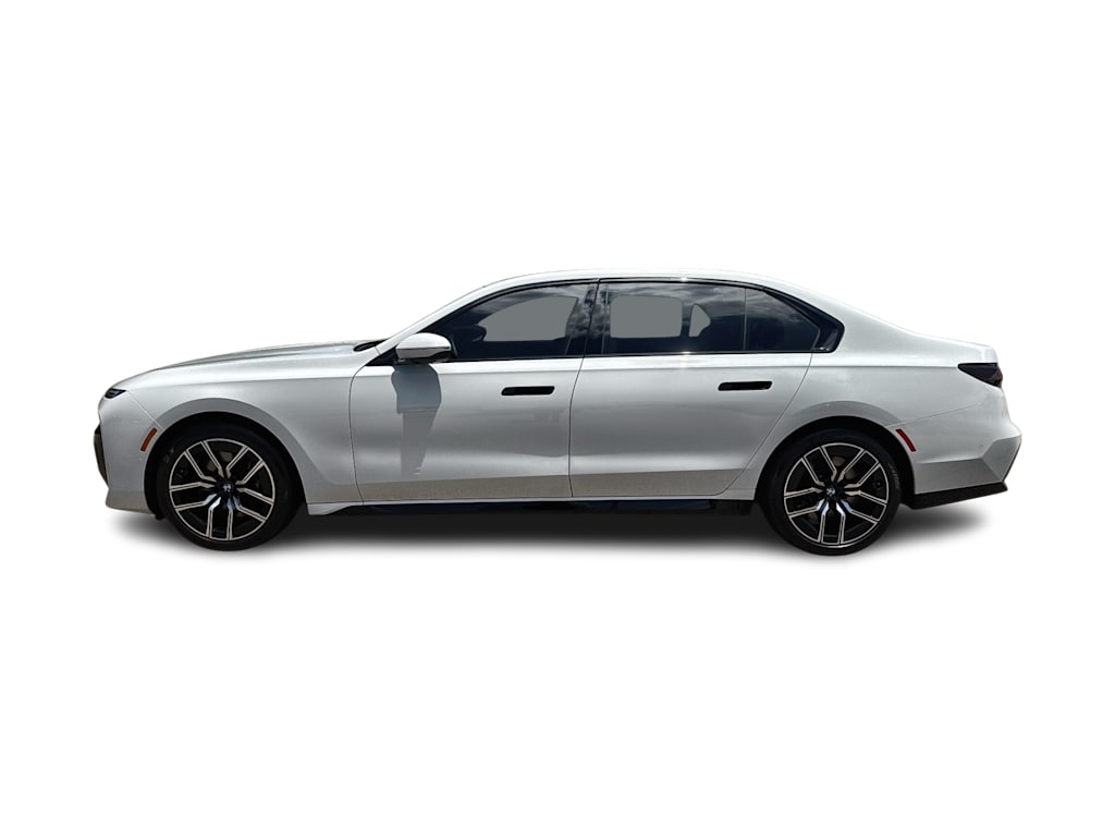 Thumbnail: 2026 BMW 7 Series - 3