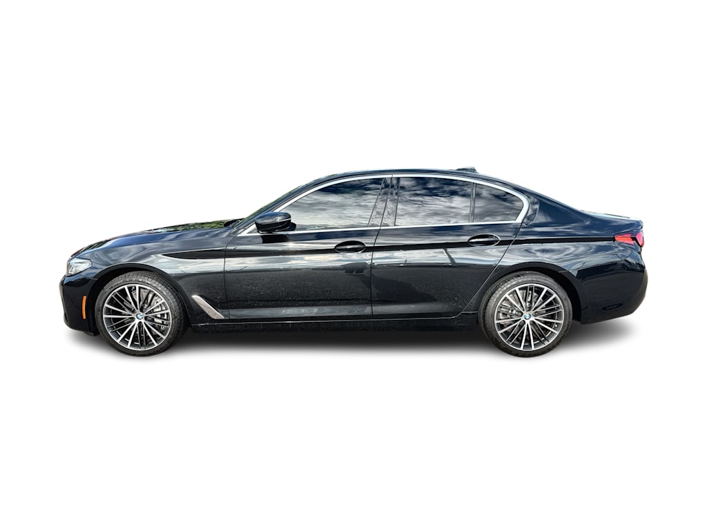 Thumbnail: 2023 BMW 5 Series - 3