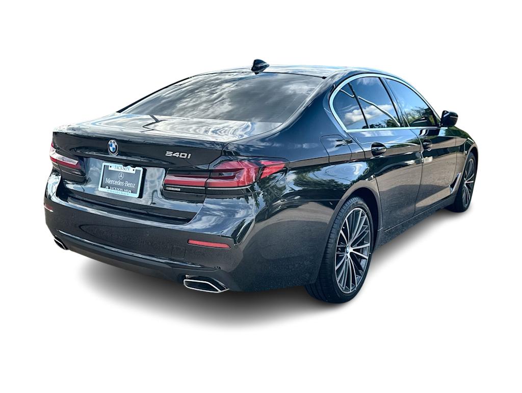 Thumbnail: 2023 BMW 5 Series - 20