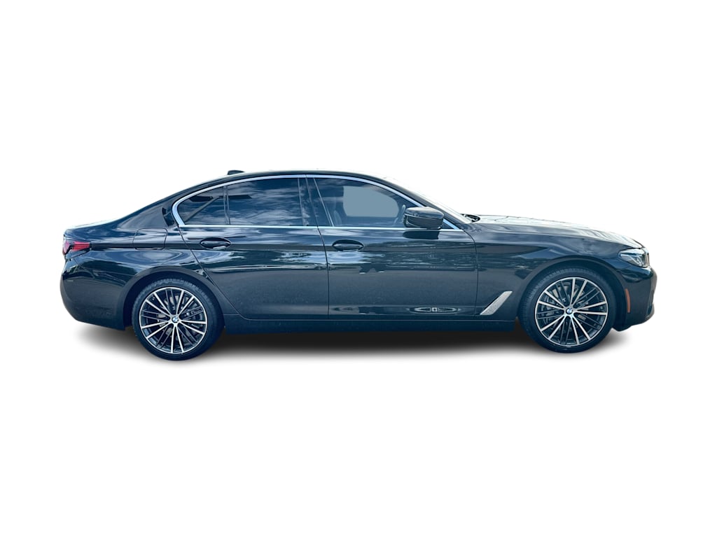 Thumbnail: 2023 BMW 5 Series - 22