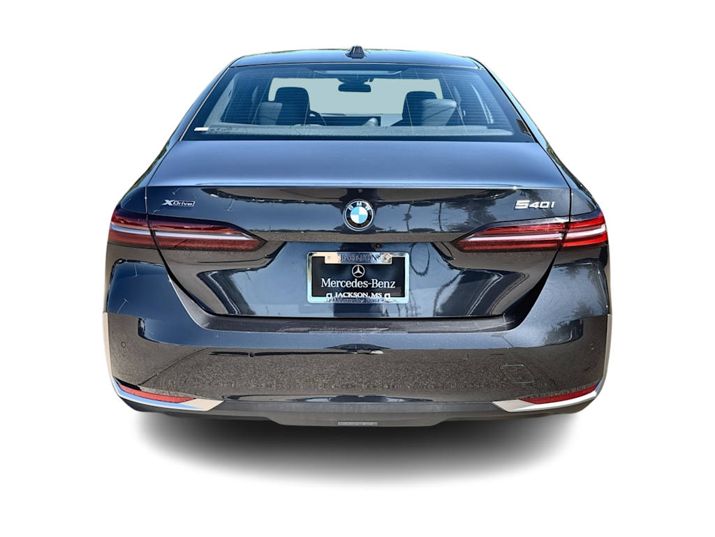 Thumbnail: 2026 BMW 5 Series - 5