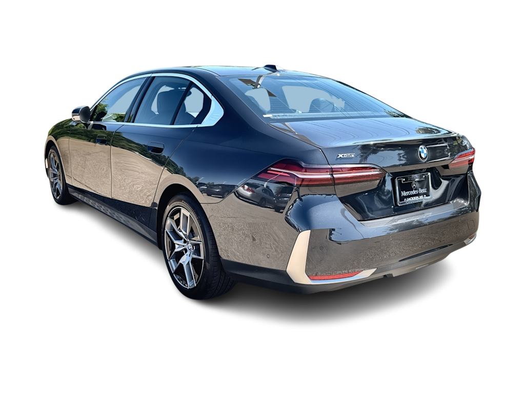 Thumbnail: 2026 BMW 5 Series - 4