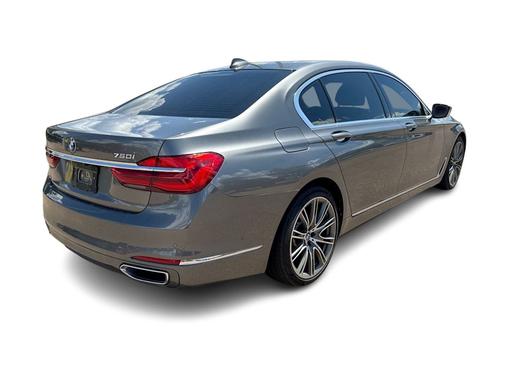 Thumbnail: 2018 BMW 7 Series - 22