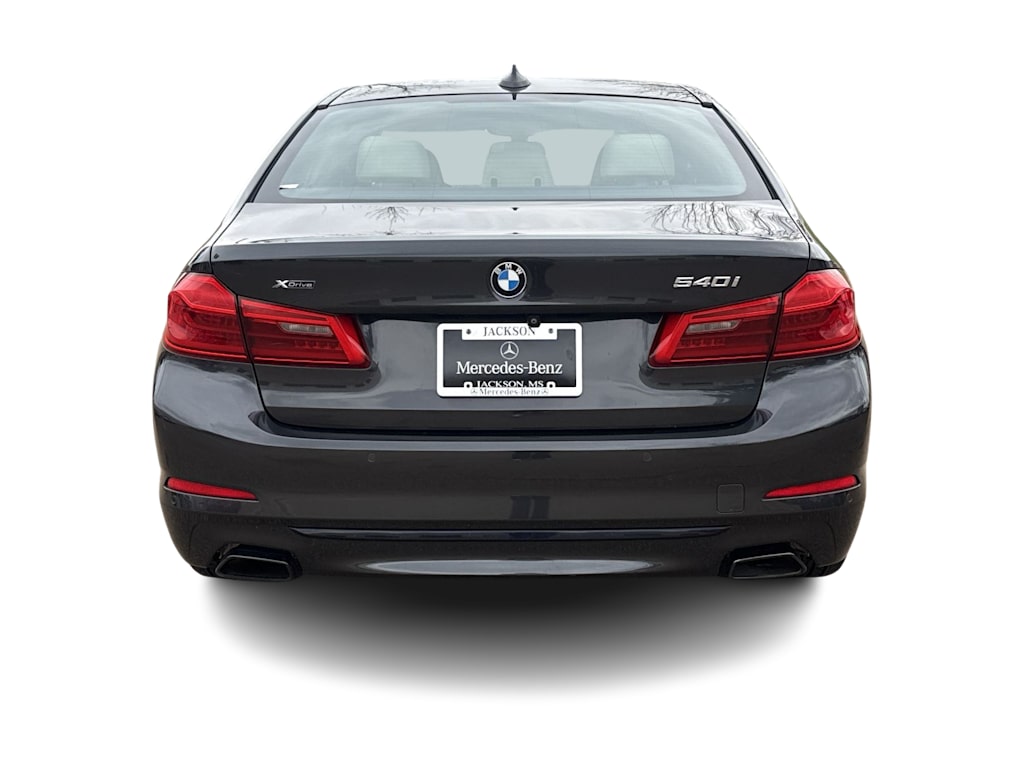 Thumbnail: 2020 BMW 5 Series - 5