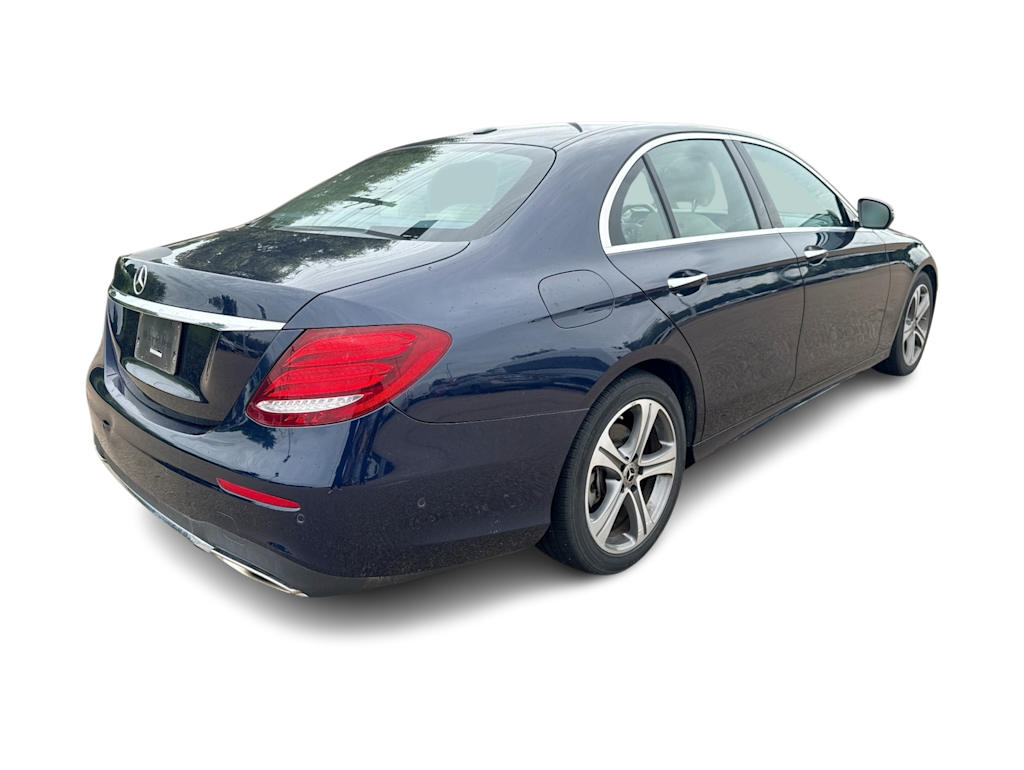 Thumbnail: 2018 Mercedes-Benz E-Class - 20