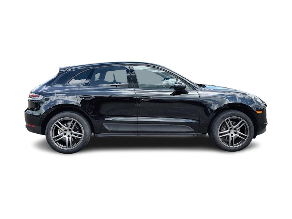 Thumbnail: 2021 Porsche Macan - 10