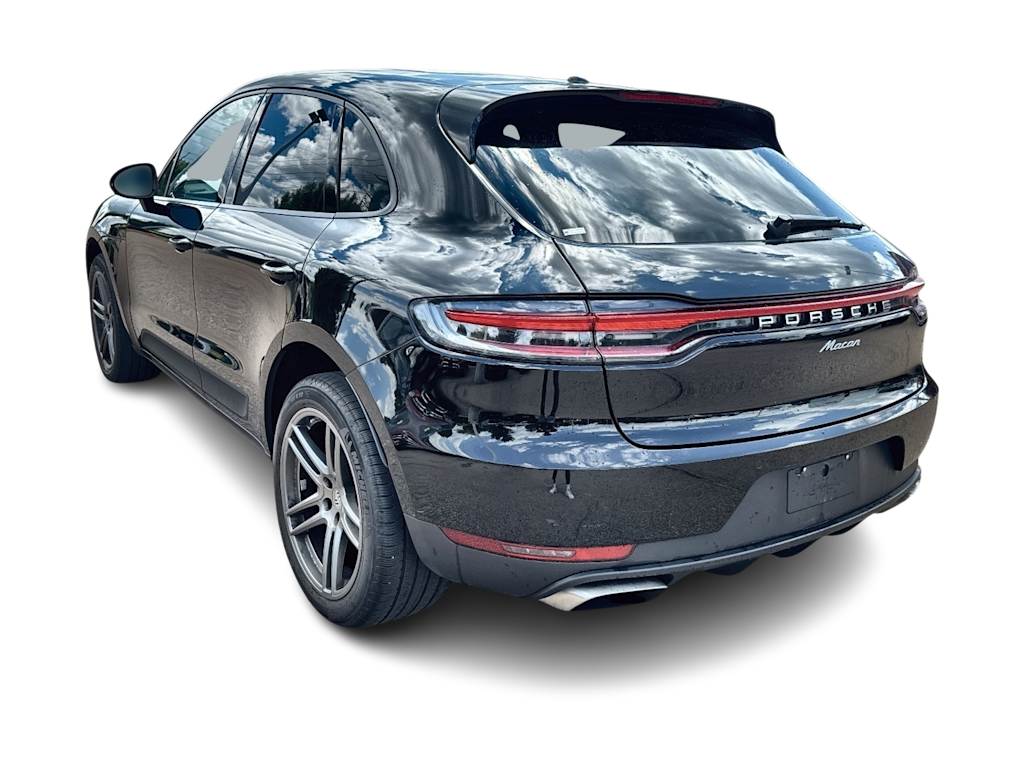 Thumbnail: 2021 Porsche Macan - 3