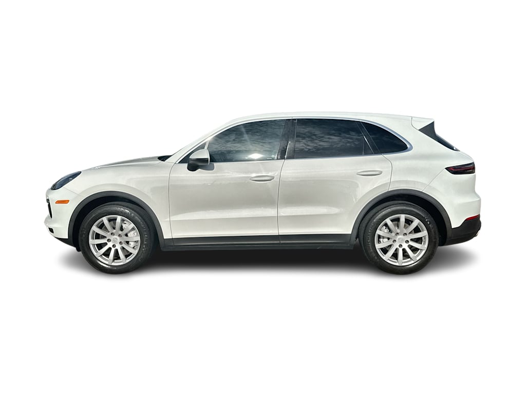 Thumbnail: 2021 Porsche Cayenne - 3