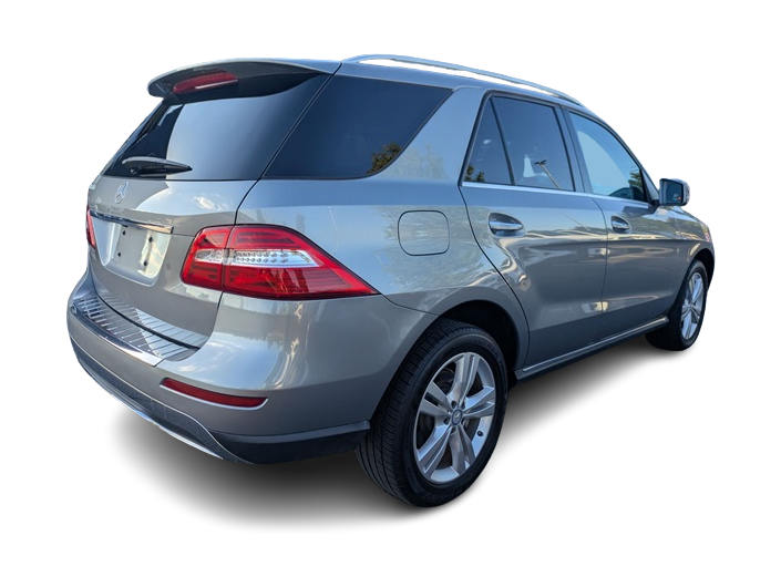 Thumbnail: 2015 Mercedes-Benz M-Class - 20