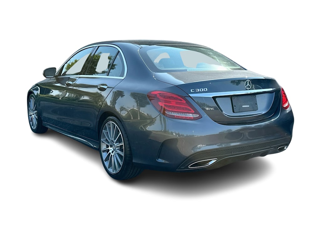 Thumbnail: 2016 Mercedes-Benz C-Class - 4