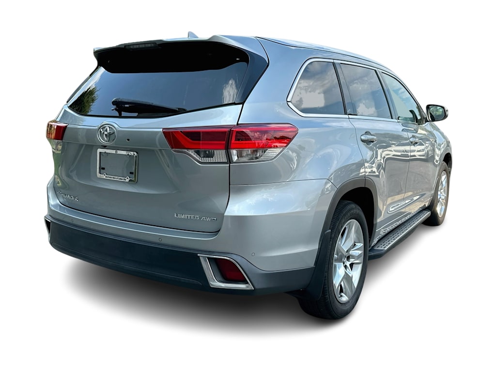 Thumbnail: 2019 Toyota Highlander - 23