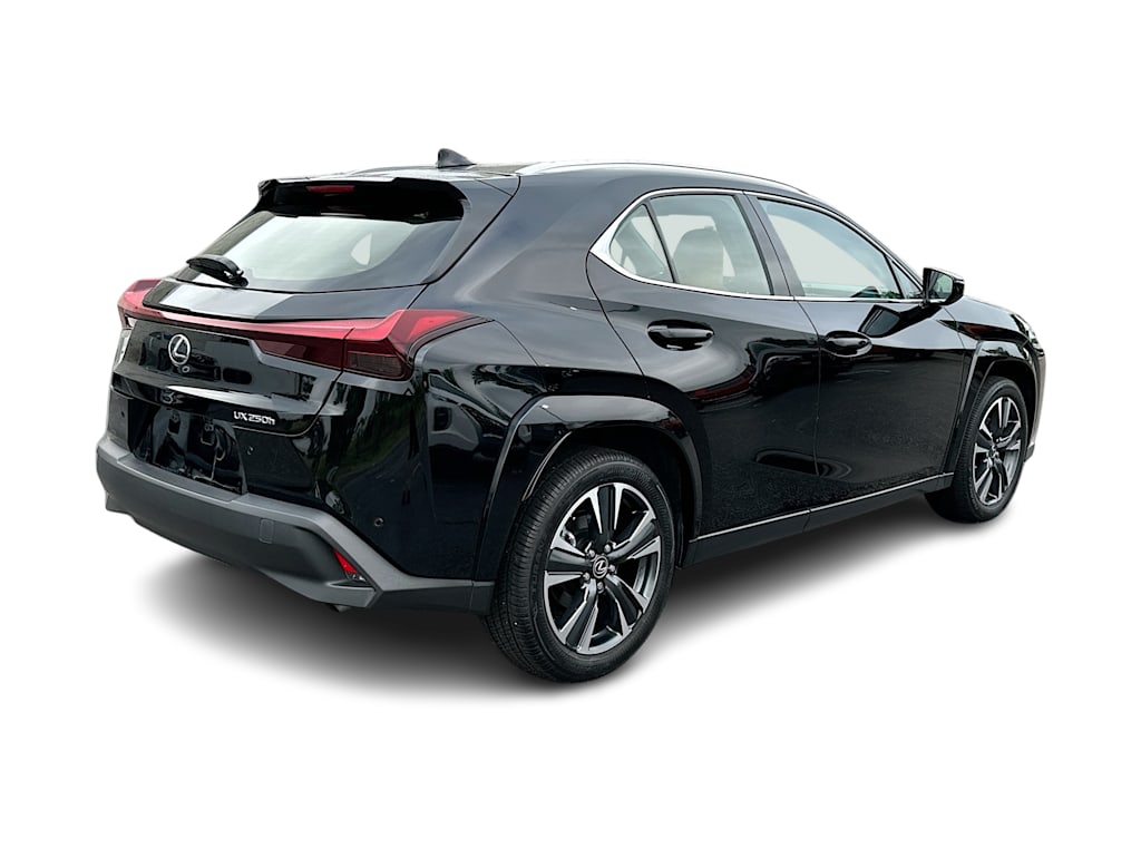 Thumbnail: 2023 Lexus UX - 22
