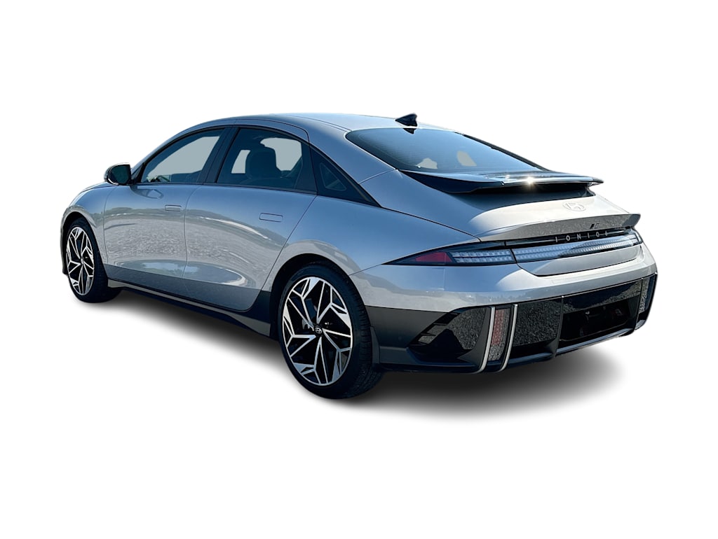 Thumbnail: 2023 Hyundai Ioniq 6 - 4