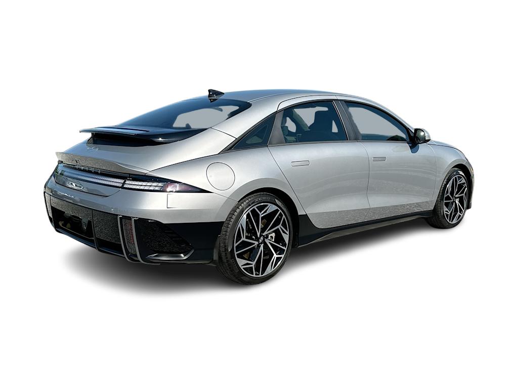 Thumbnail: 2023 Hyundai Ioniq 6 - 21