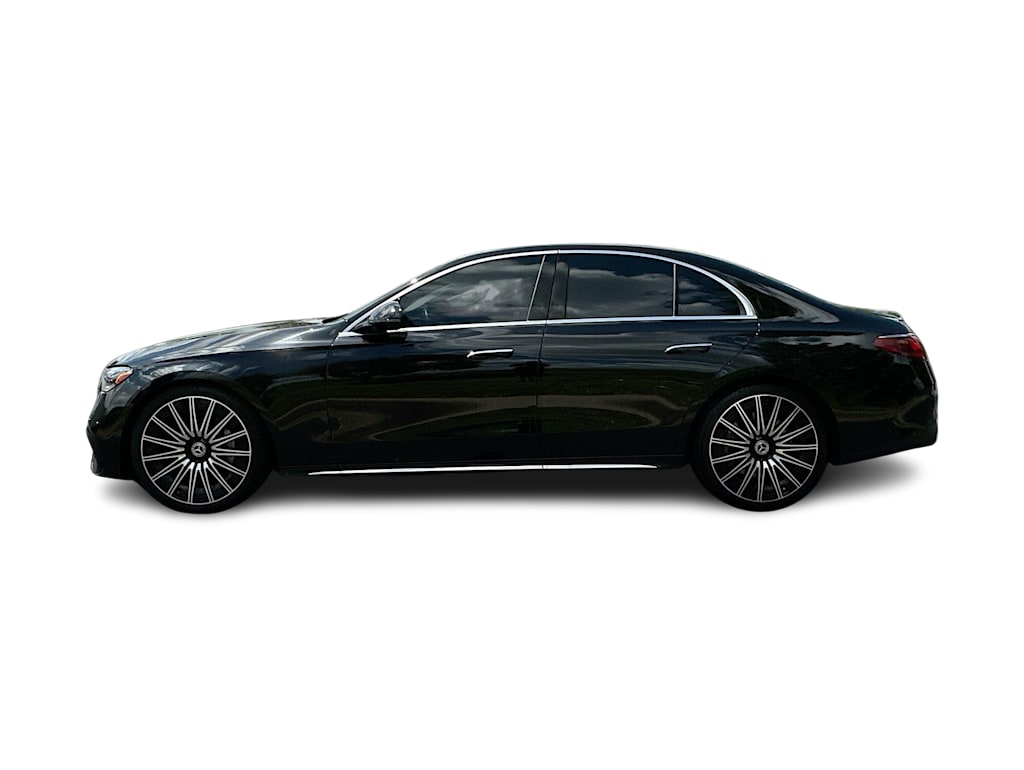 Thumbnail: 2025 Mercedes-Benz E-Class - 3