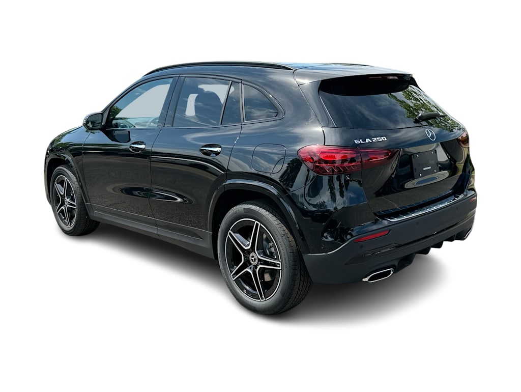 Thumbnail: 2026 Mercedes-Benz GLA - 4