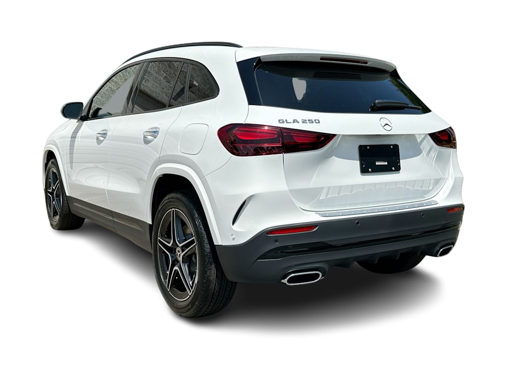 Thumbnail: 2026 Mercedes-Benz GLA - 4