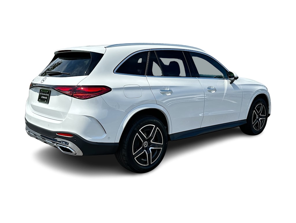 Thumbnail: 2026 Mercedes-Benz GLC - 21
