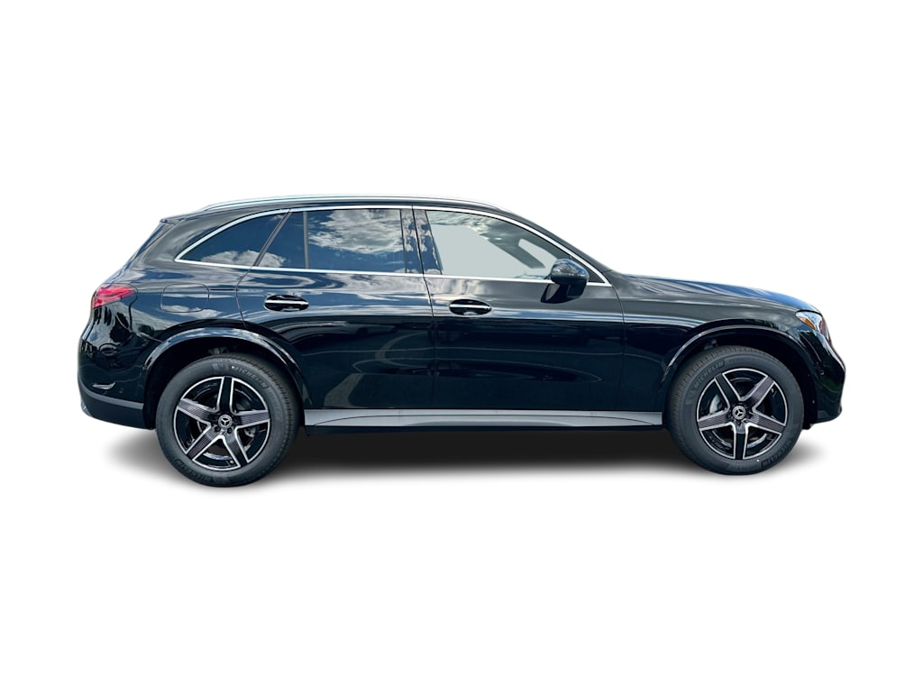 Thumbnail: 2026 Mercedes-Benz GLC - 21