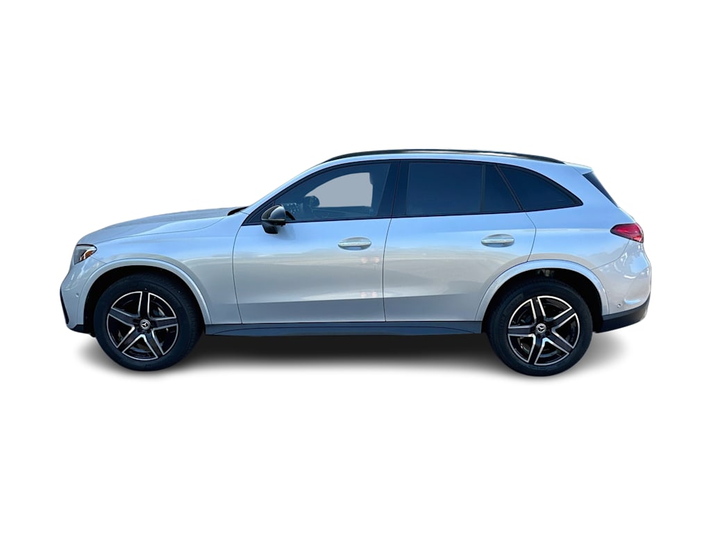 Thumbnail: 2025 Mercedes-Benz GLC - 3