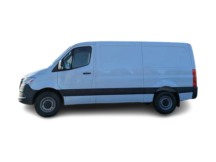 Thumbnail: 2025 Mercedes-Benz Sprinter - 3