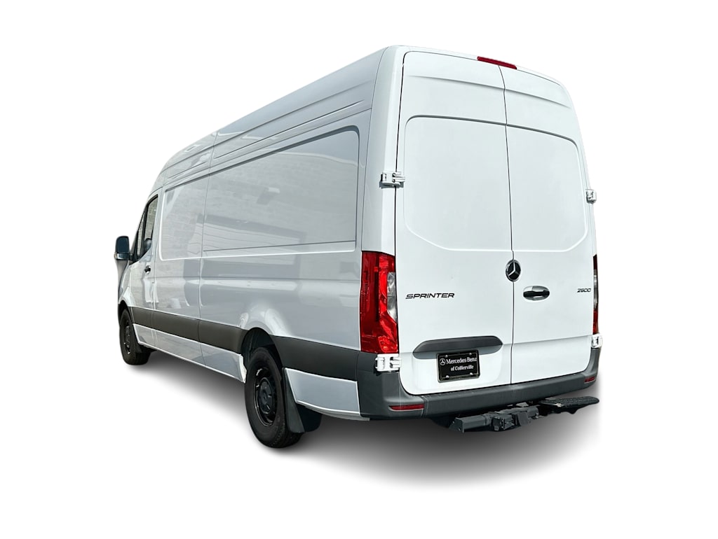 Thumbnail: 2025 Mercedes-Benz Sprinter - 4