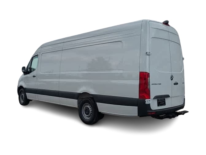 Thumbnail: 2025 Mercedes-Benz Sprinter - 4