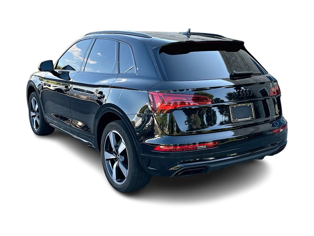 Thumbnail: 2023 Audi Q5 - 4