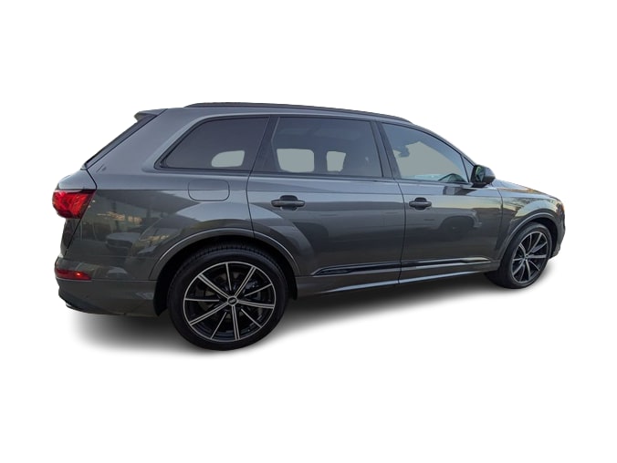 Thumbnail: 2021 Audi Q7 - 21
