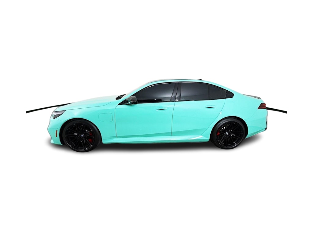 Thumbnail: 2025 BMW M5 - 3