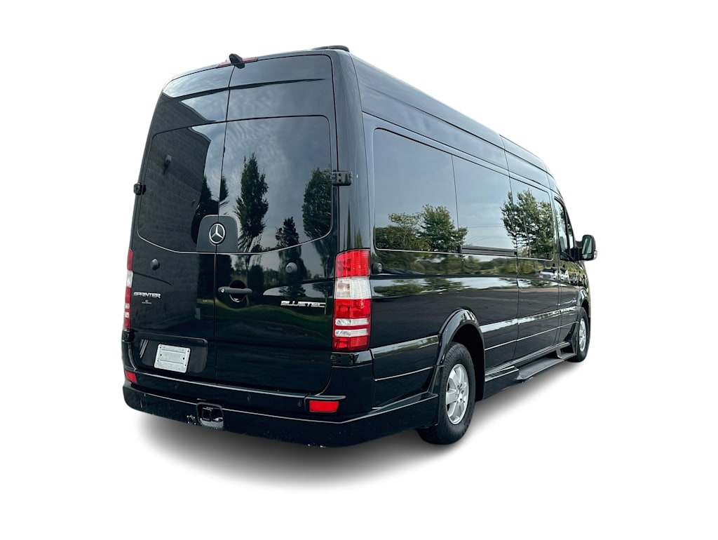 Thumbnail: 2015 Mercedes-Benz Sprinter - 21