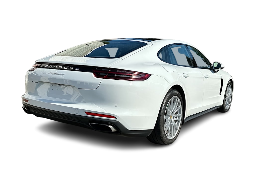 Thumbnail: 2018 Porsche Panamera - 23