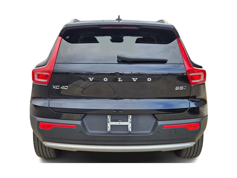 Thumbnail: 2023 Volvo XC40 - 5