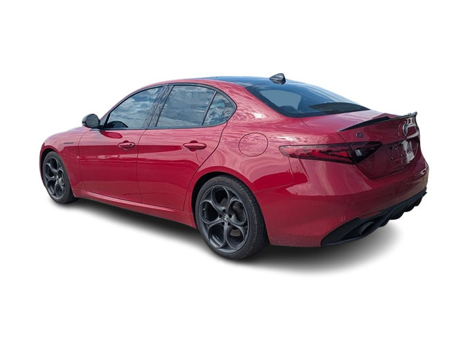 Thumbnail: 2023 Alfa Romeo Giulia - 4
