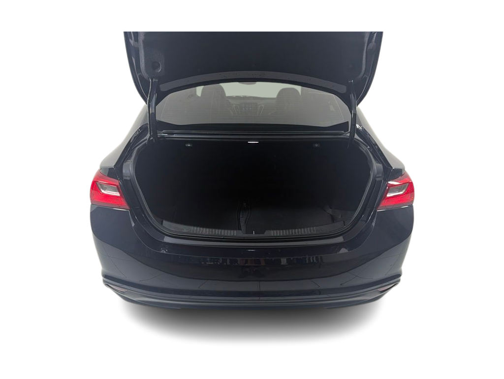 Thumbnail: 2023 Chevrolet Malibu - 17