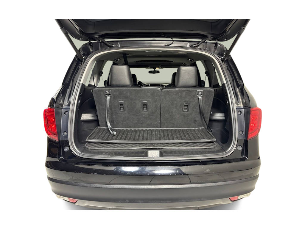 Thumbnail: 2017 Honda Pilot - 31