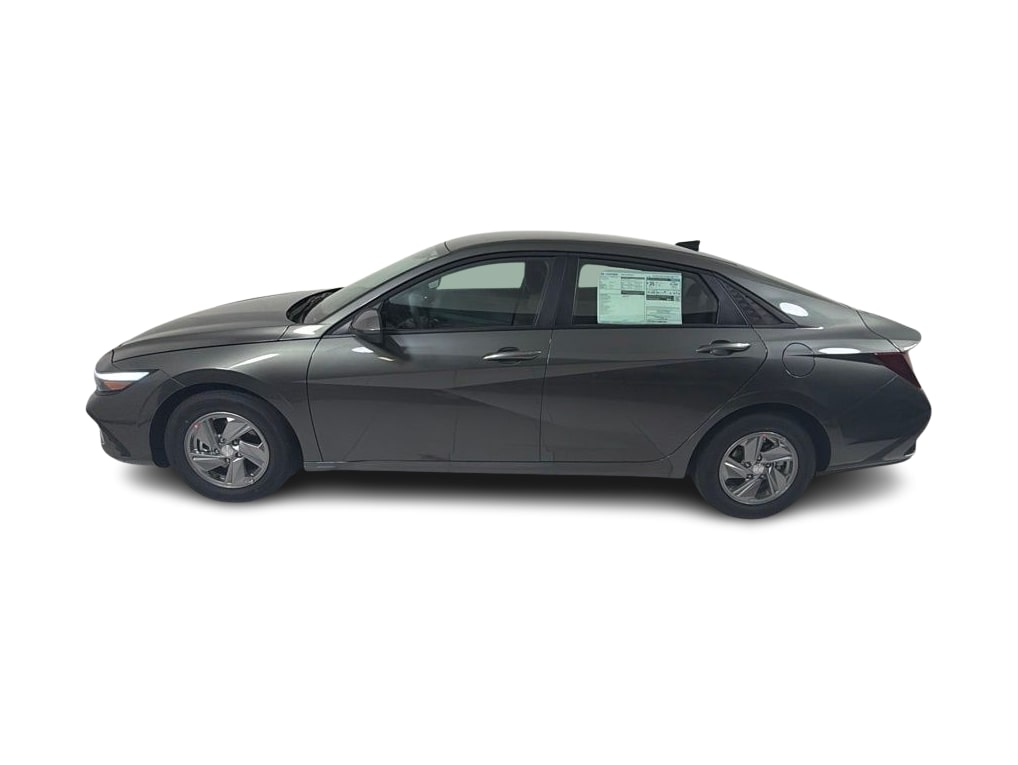 Thumbnail: 2026 Hyundai Elantra - 3