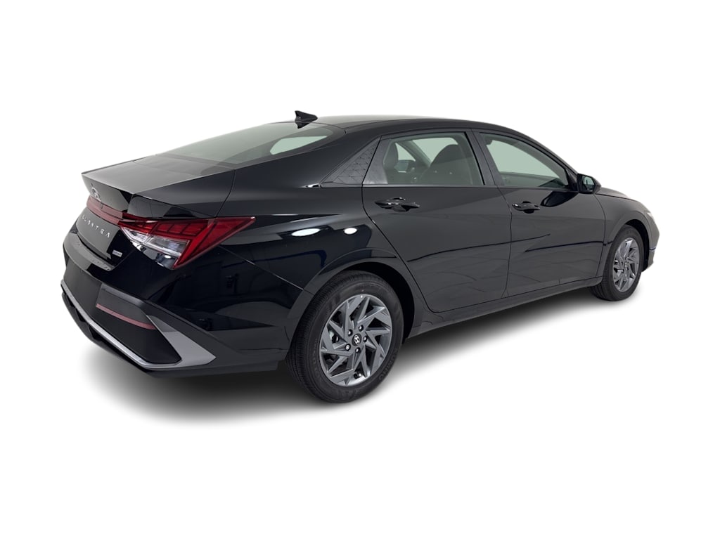 Thumbnail: 2025 Hyundai Elantra - 19