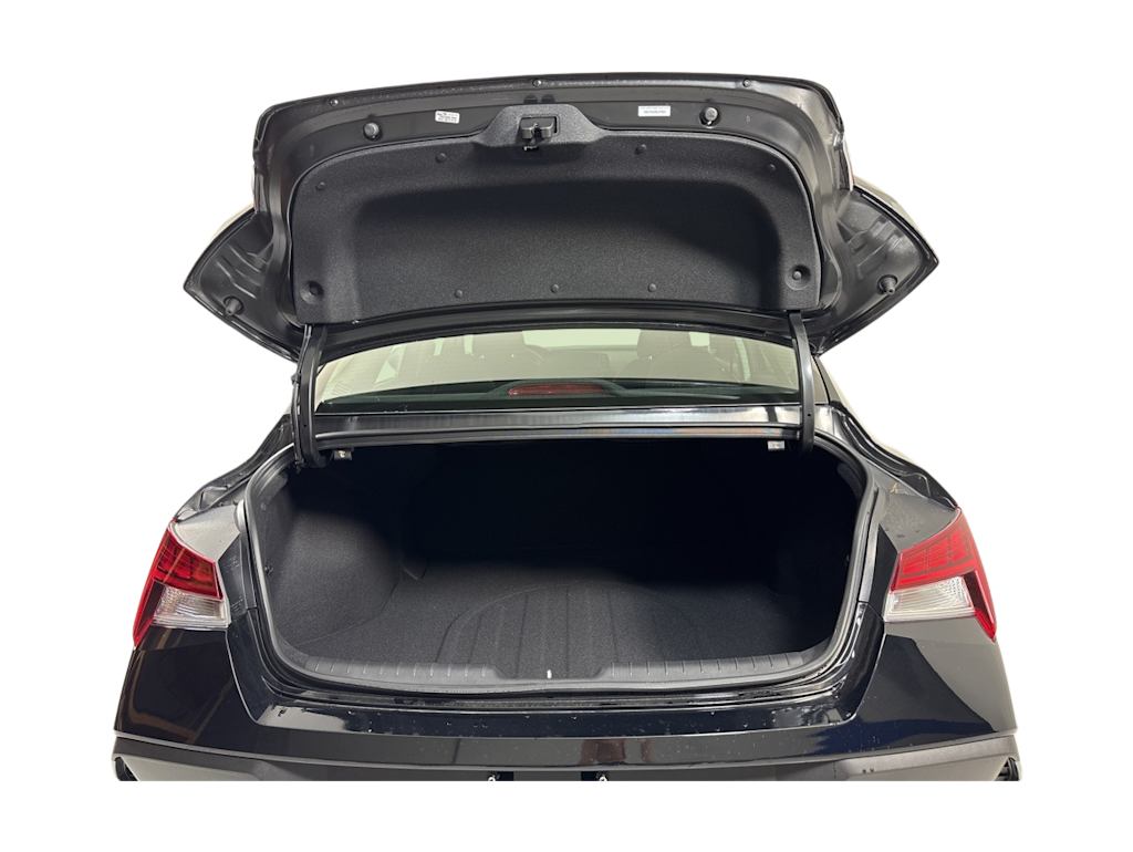 Thumbnail: 2025 Hyundai Elantra - 16