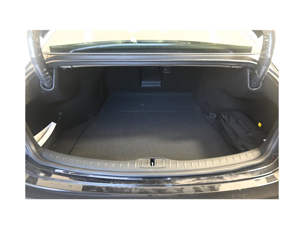 Thumbnail: 2025 Genesis G80 - 13