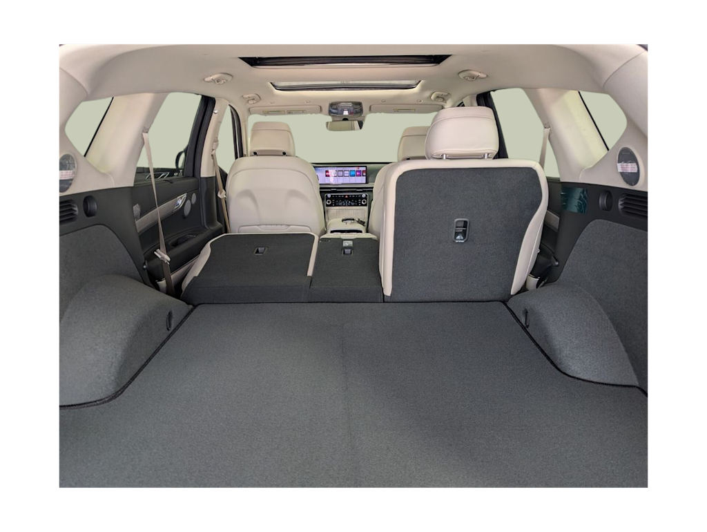 Thumbnail: 2025 Genesis GV80 - 30