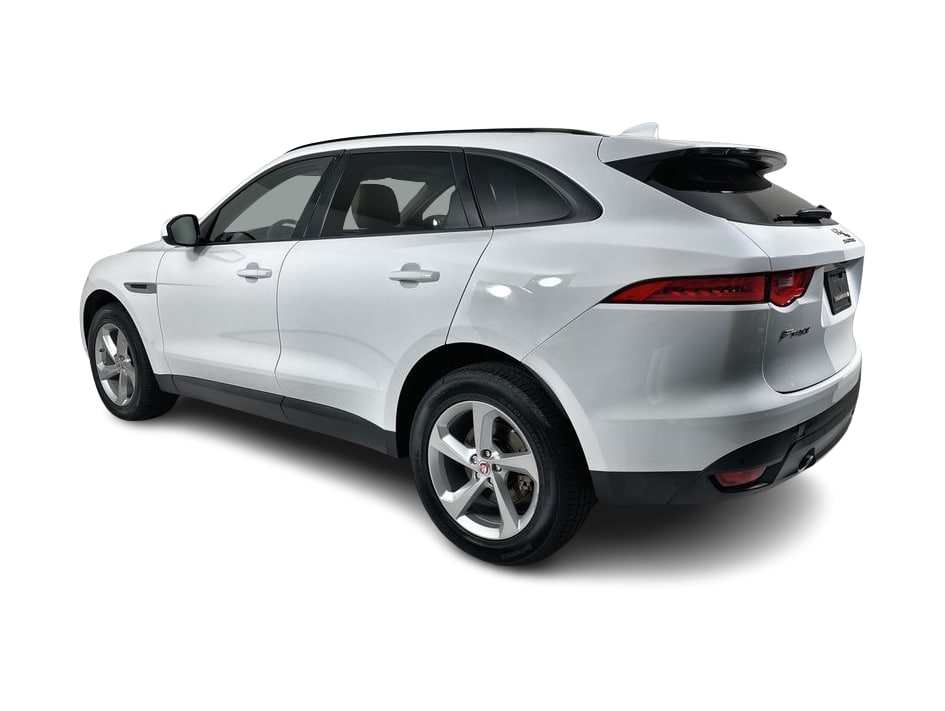 Thumbnail: 2018 Jaguar F-Pace - 4