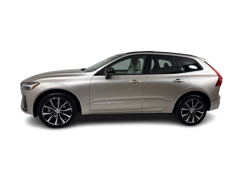 Thumbnail: 2023 Volvo XC60 - 3