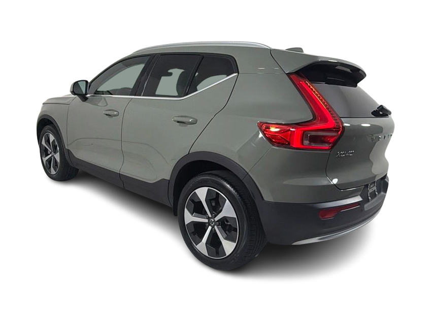 Thumbnail: 2024 Volvo XC40 - 4