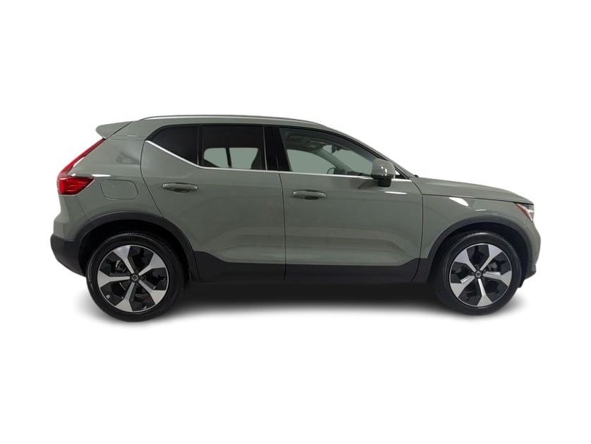 Thumbnail: 2024 Volvo XC40 - 20